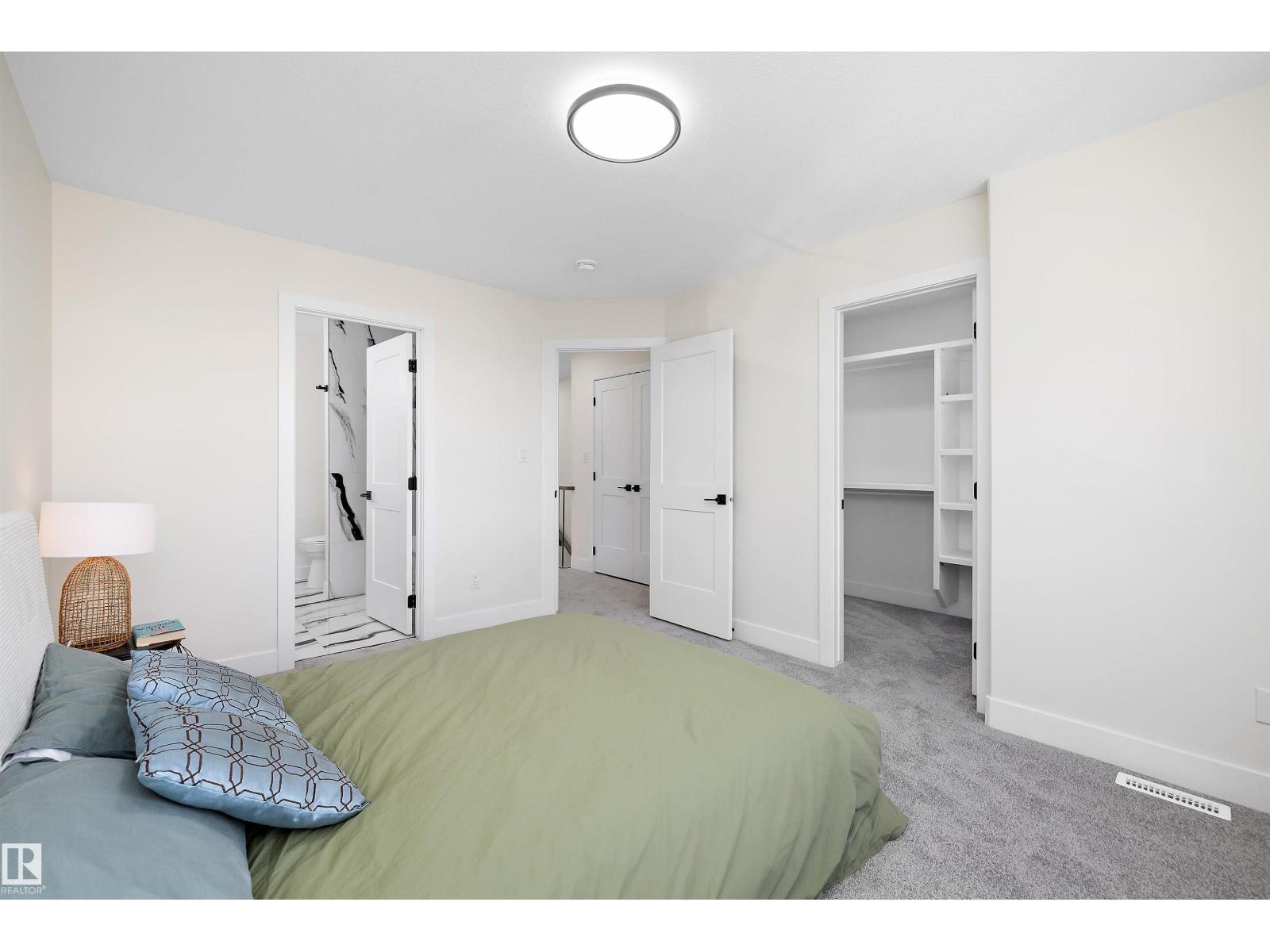 8319 81Ave NW - 19