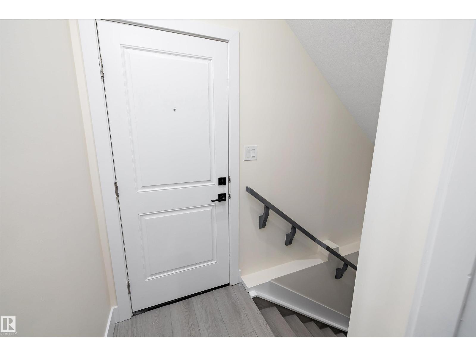 8319 81Ave NW - 31