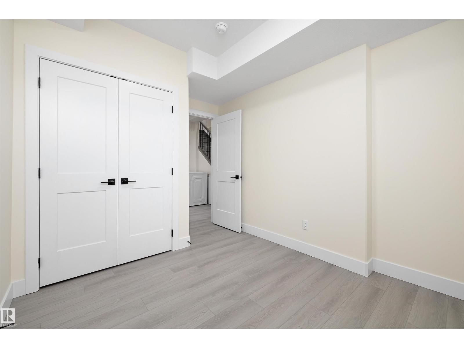 8319 81Ave NW - 36