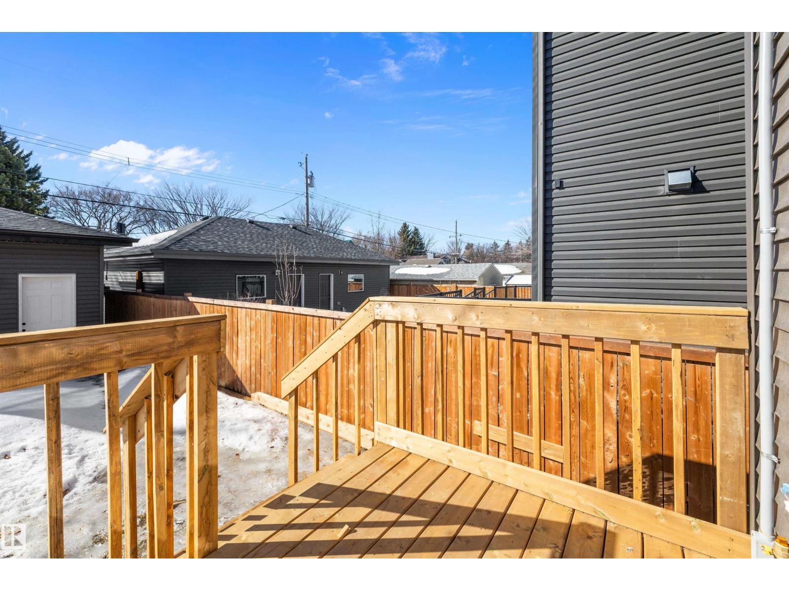 8319 81Ave NW - 46