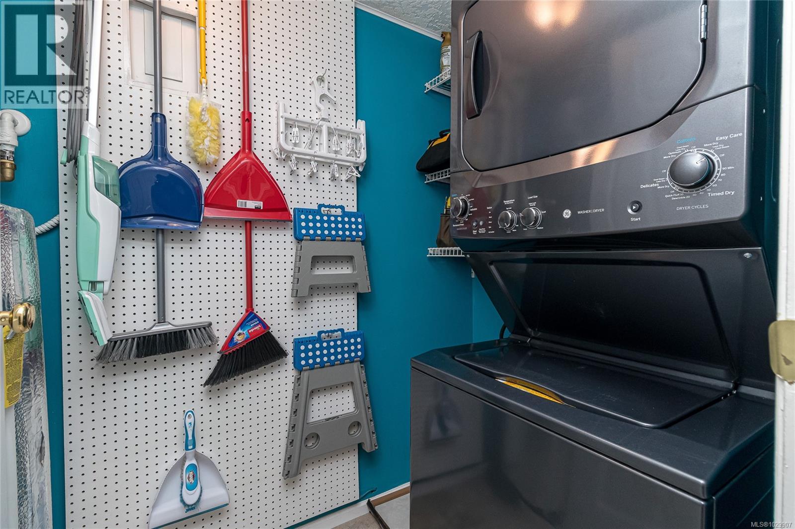 #112 545 MANCHESTER RD - 18