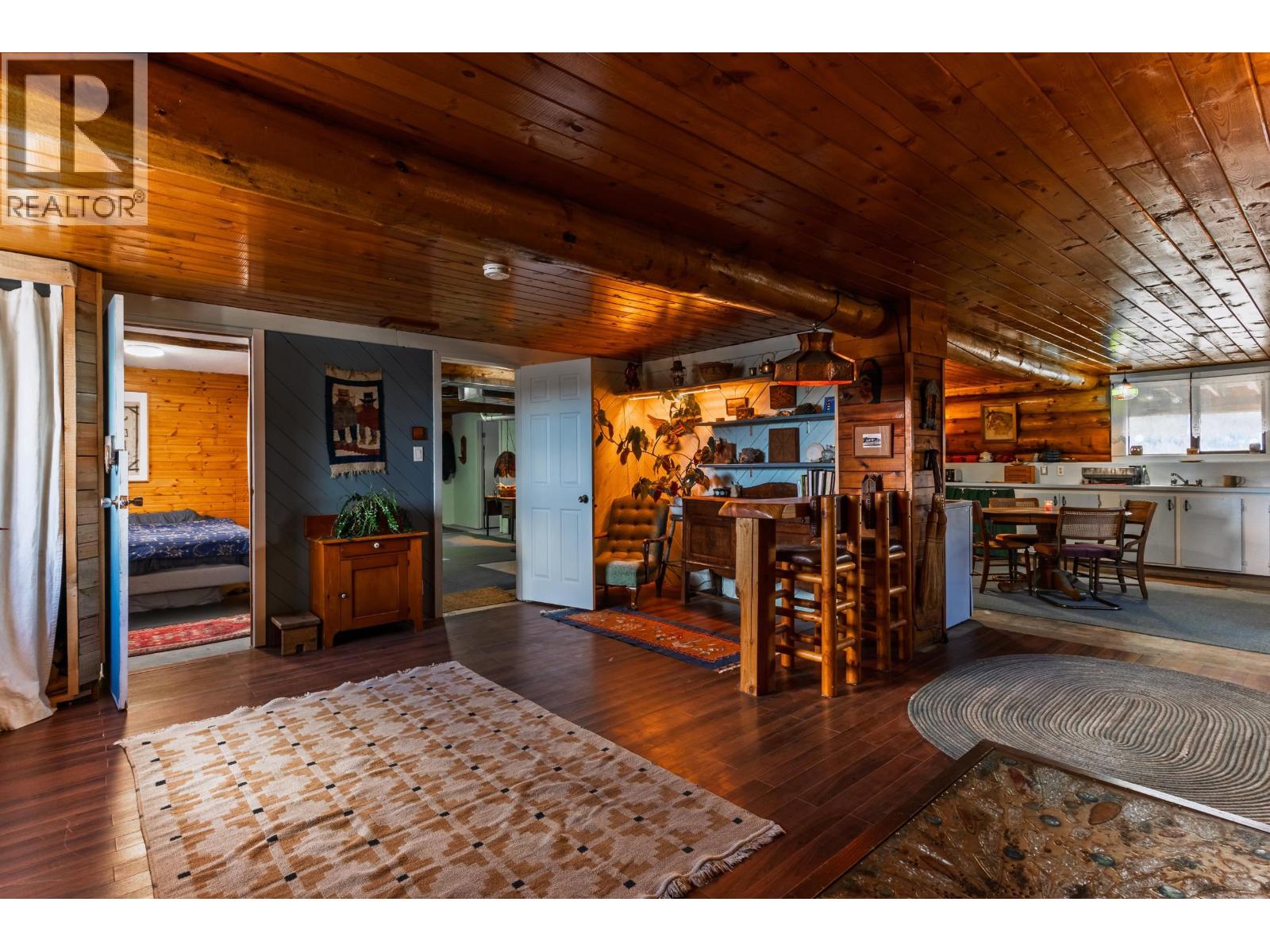 2293 DOYLE ROAD - 11