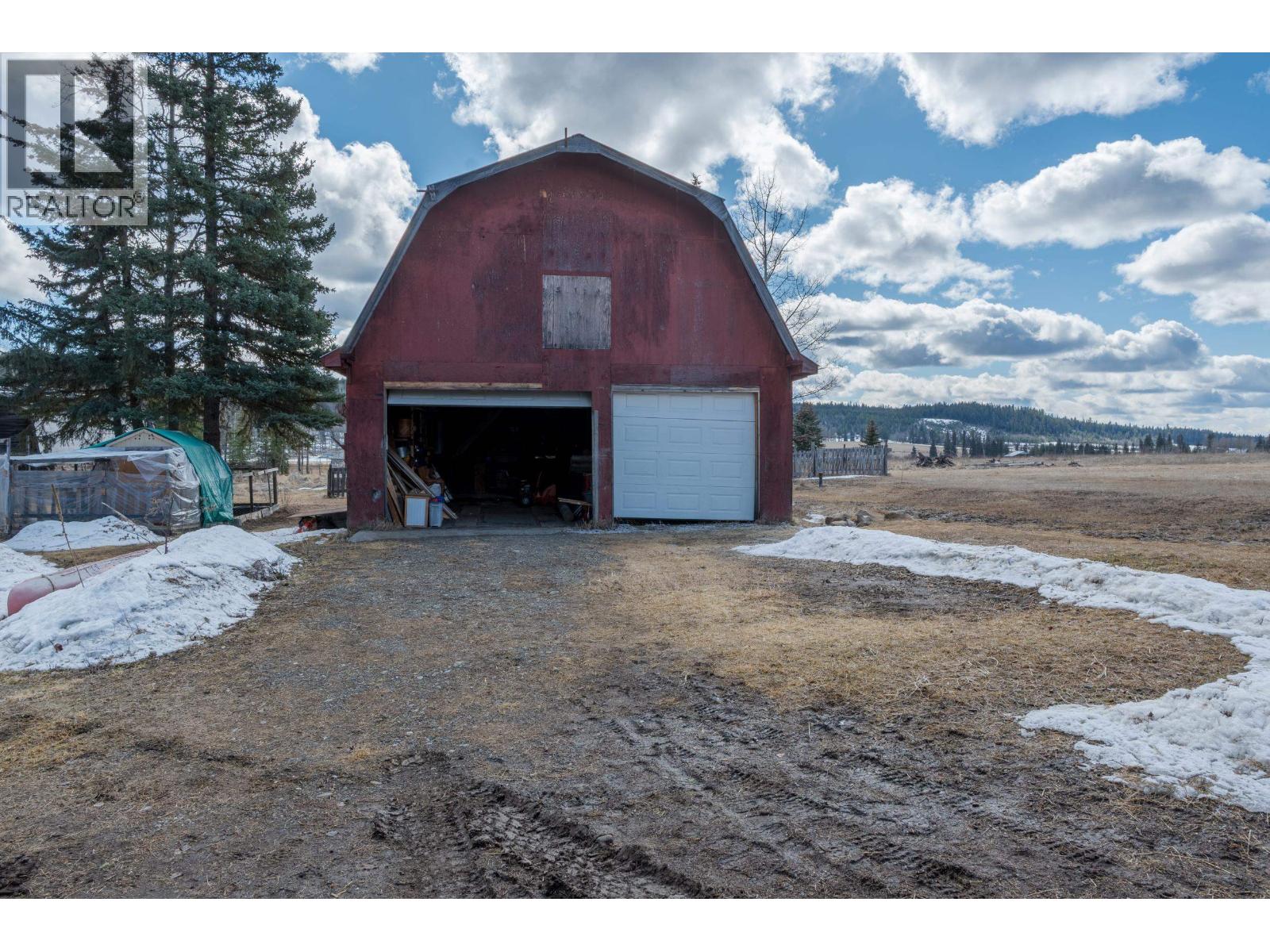 2293 DOYLE ROAD - 35