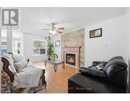 Primary Bedroom - 68 Kraus Road, Barrie, ON L4N0N5 Photo 8