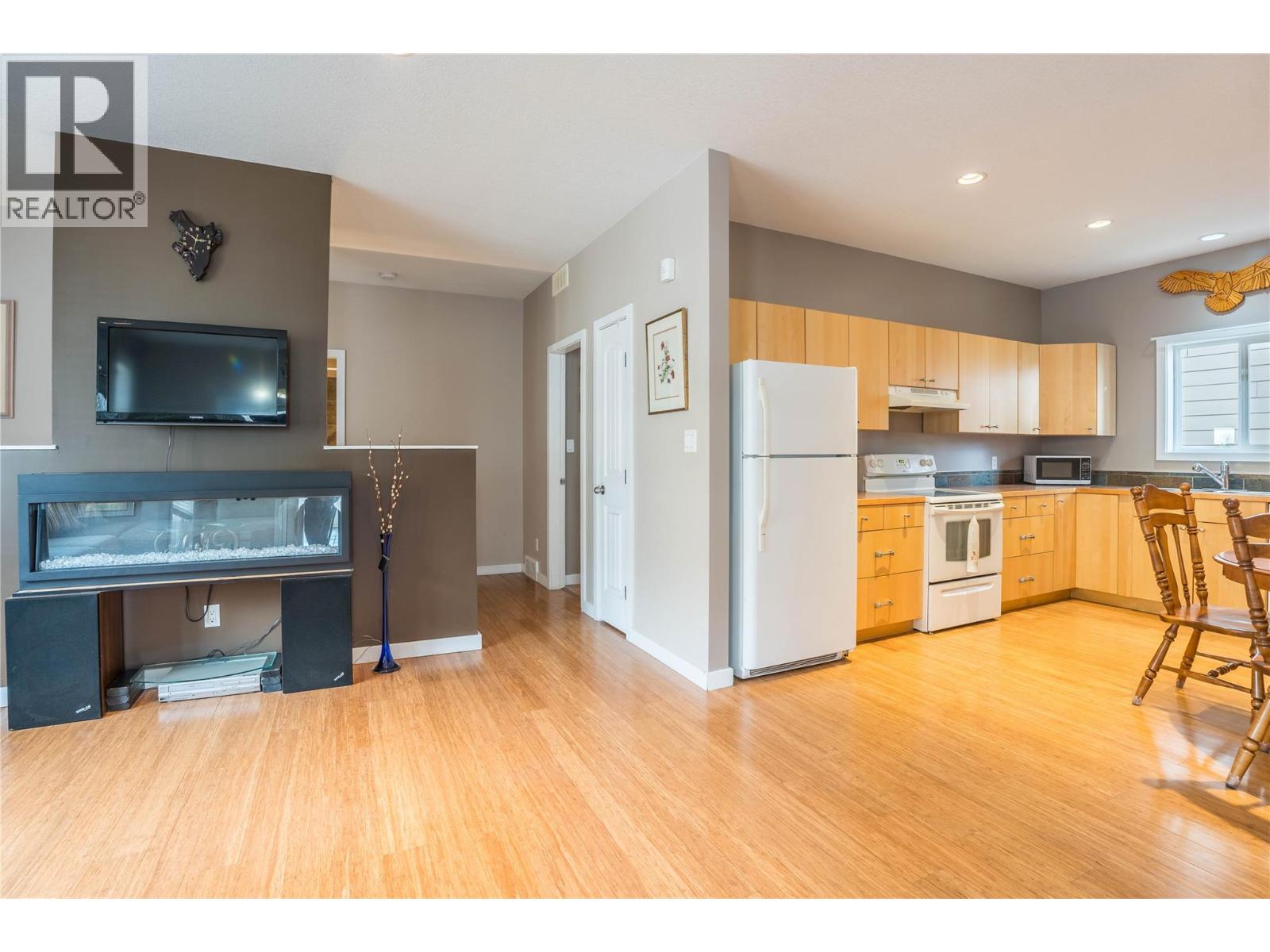 #198 10414 Victoria Road S - 4