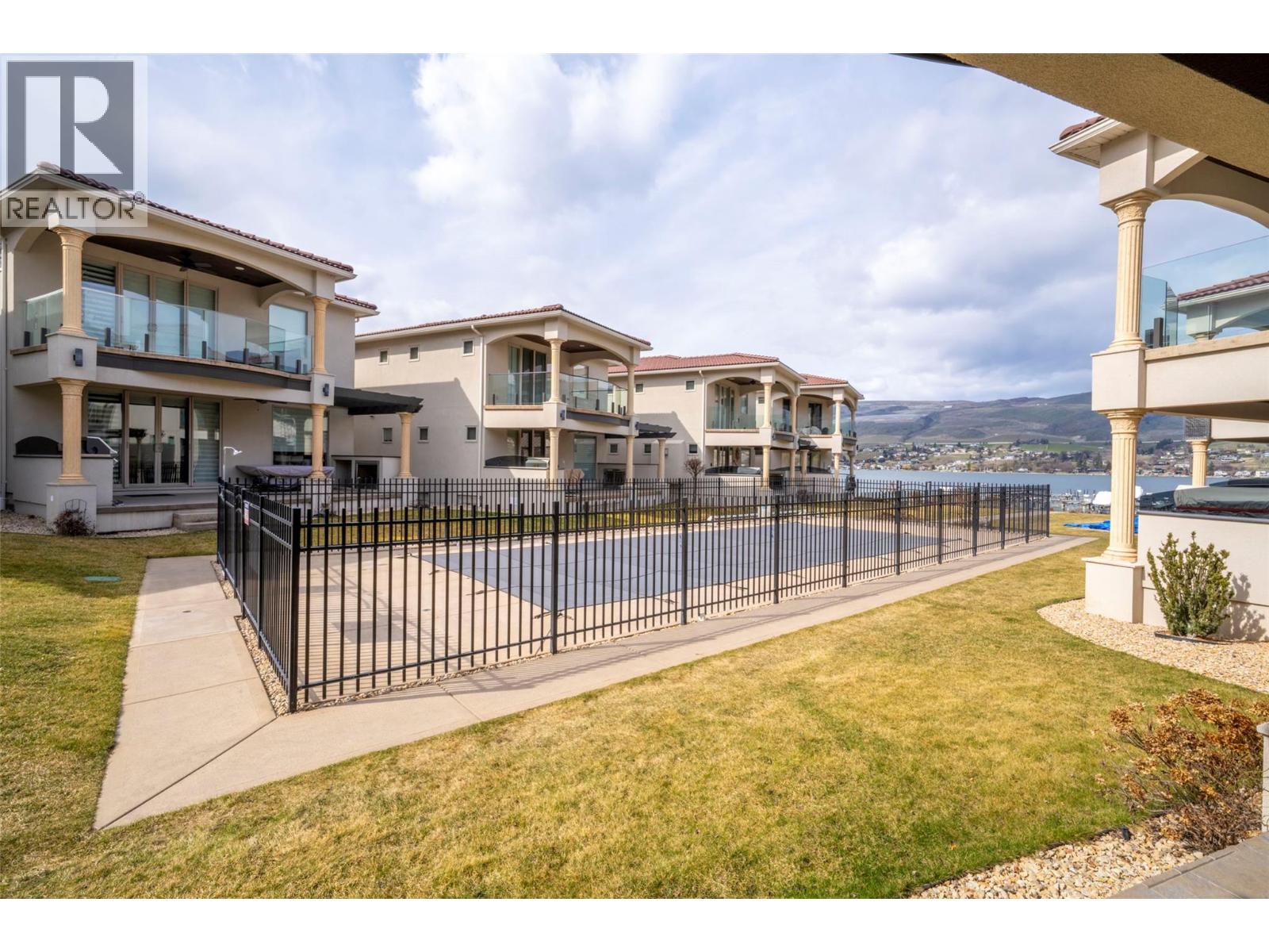 7373 Brooks Lane Unit# 4, Vernon