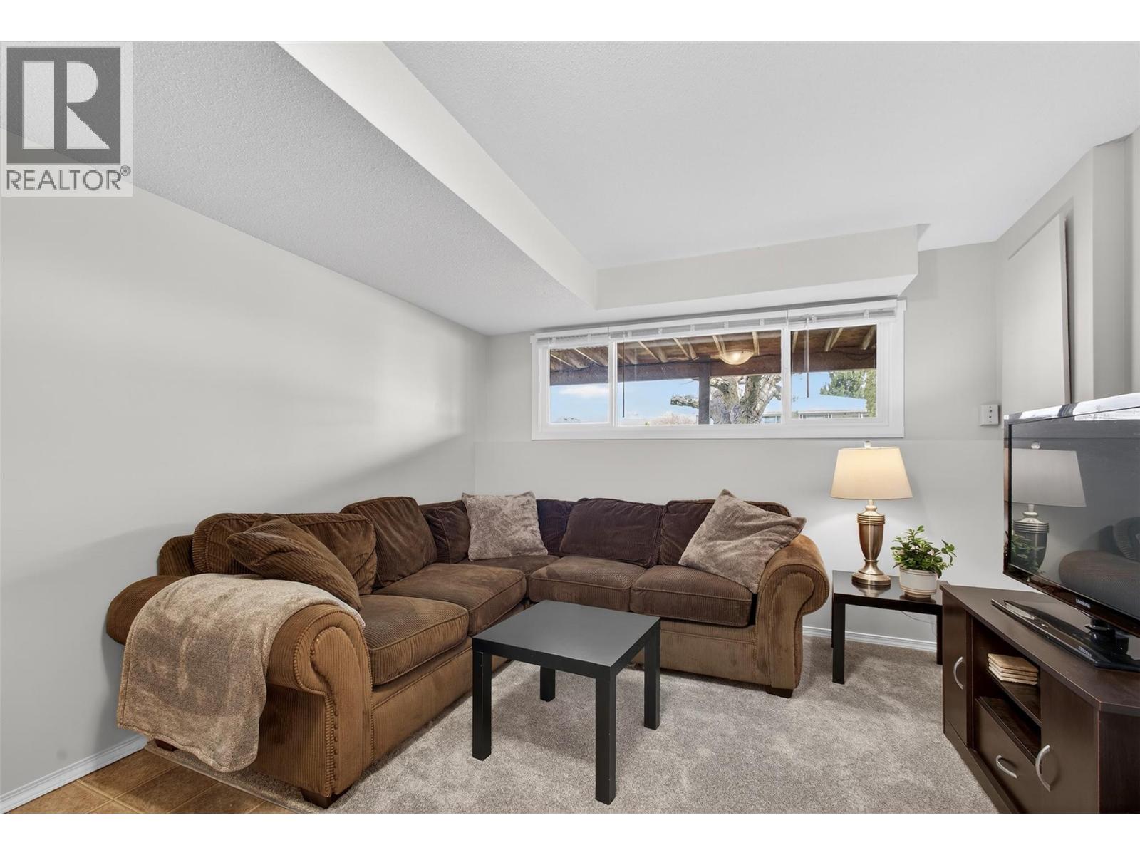 1085 Alta Dena Road, Kelowna