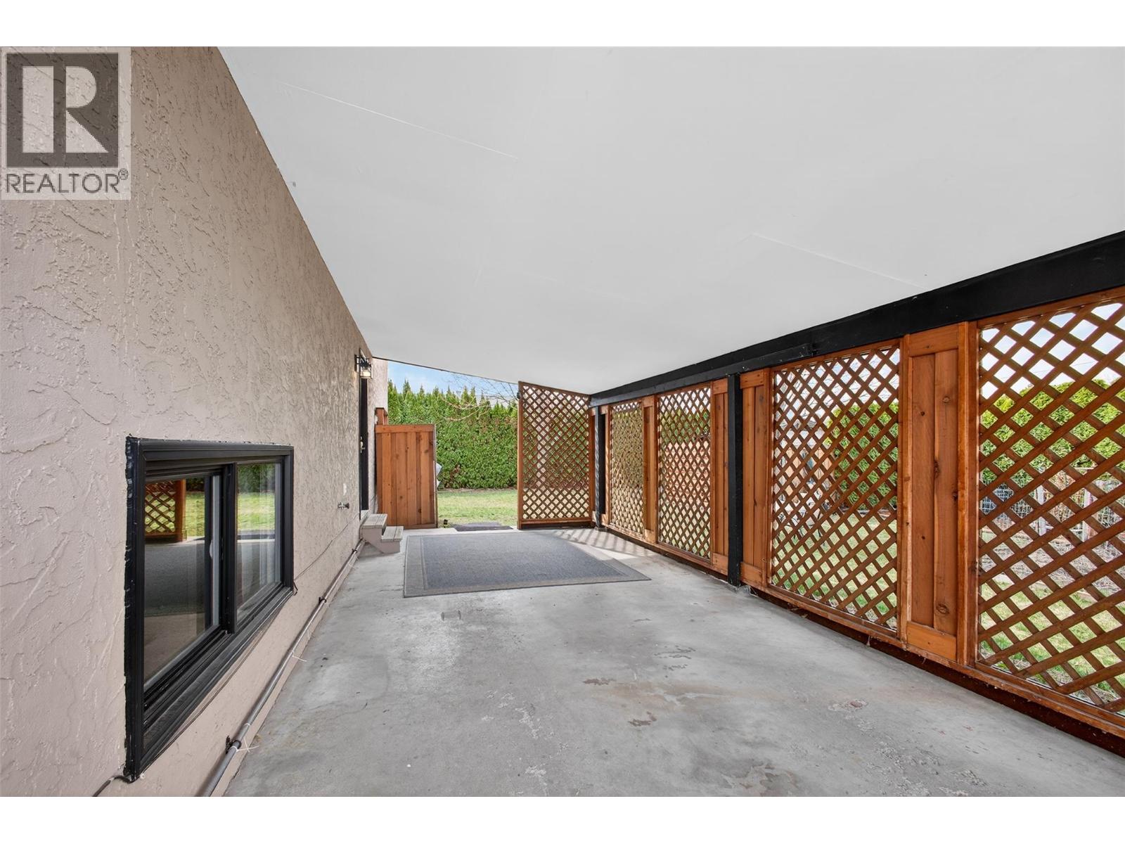 1085 Alta Dena Road, Kelowna