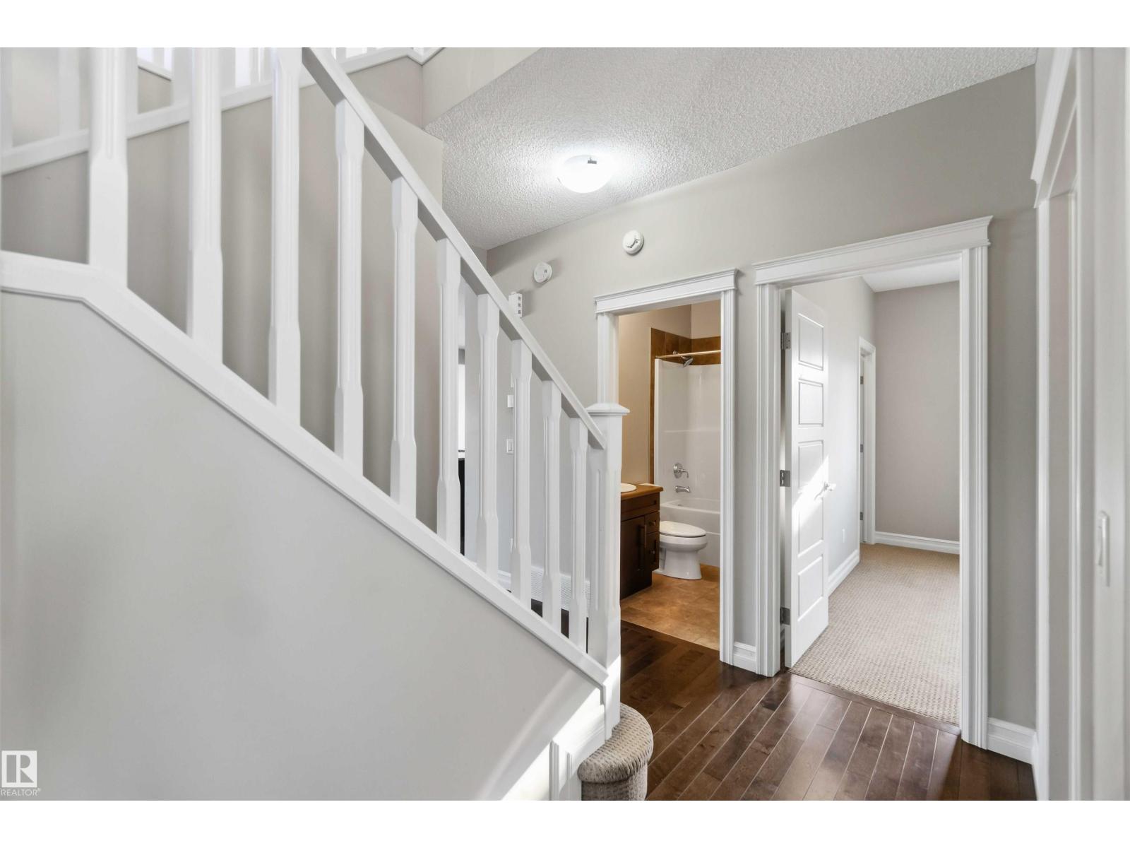 
          3683 8 Street NW
            <br/>
            <span>Edmonton</span>
            , 
            <span>AB</span>
             <span>T6T0S3</span>
         - Photo 41