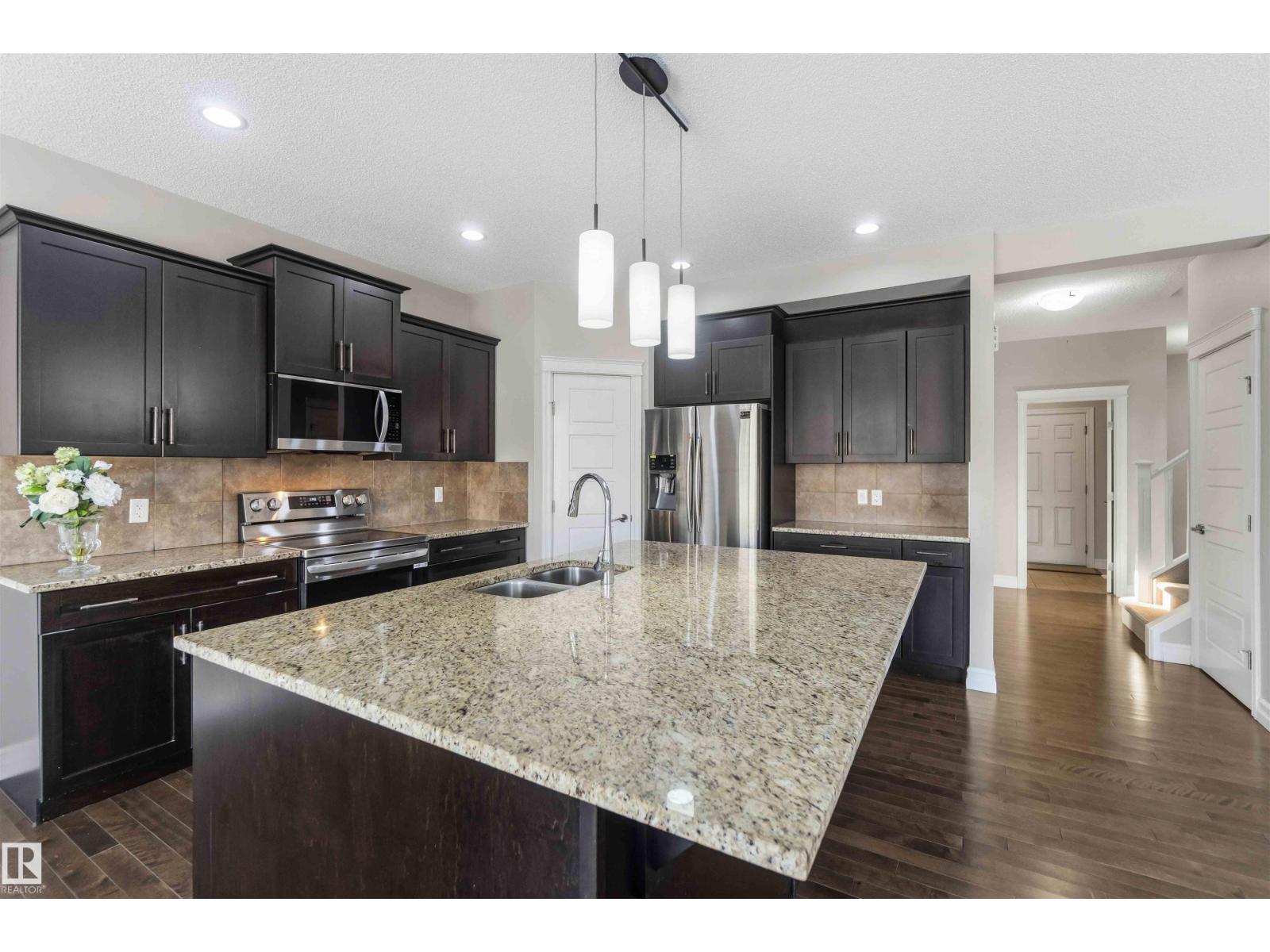 
          3683 8 Street NW
            <br/>
            <span>Edmonton</span>
            , 
            <span>AB</span>
             <span>T6T0S3</span>
         - Photo 49