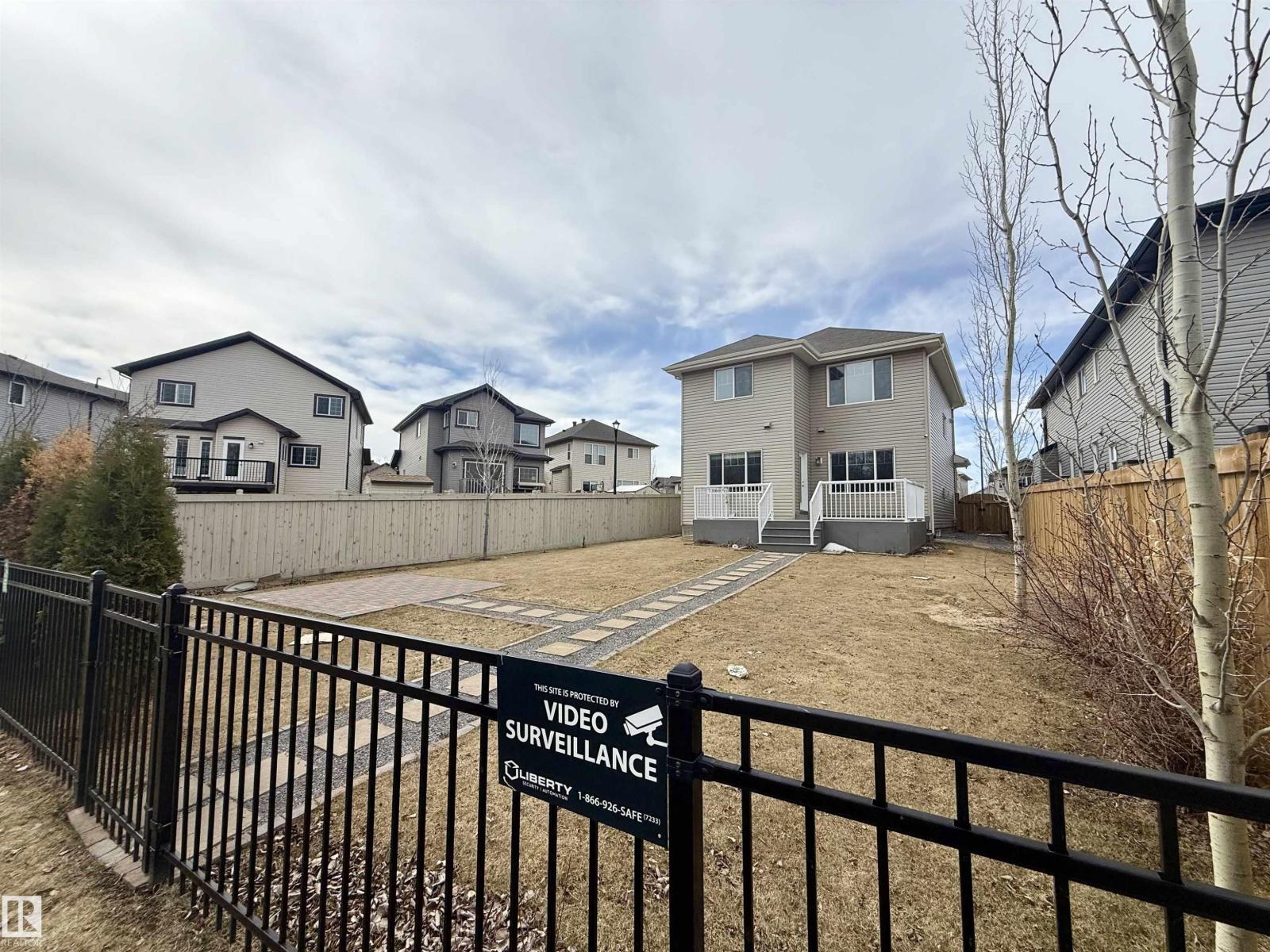 
          3683 8 Street NW
            <br/>
            <span>Edmonton</span>
            , 
            <span>AB</span>
             <span>T6T0S3</span>
         - Photo 33