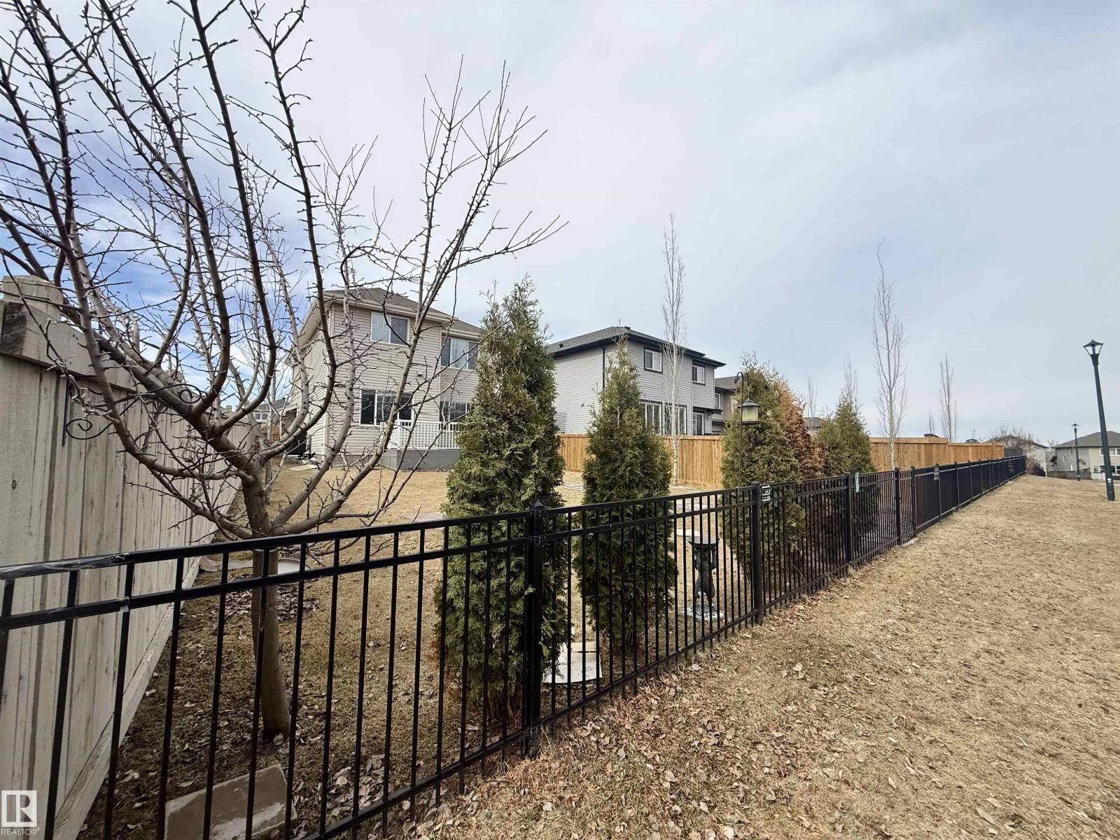 
          3683 8 Street NW
            <br/>
            <span>Edmonton</span>
            , 
            <span>AB</span>
             <span>T6T0S3</span>
         - Photo 26