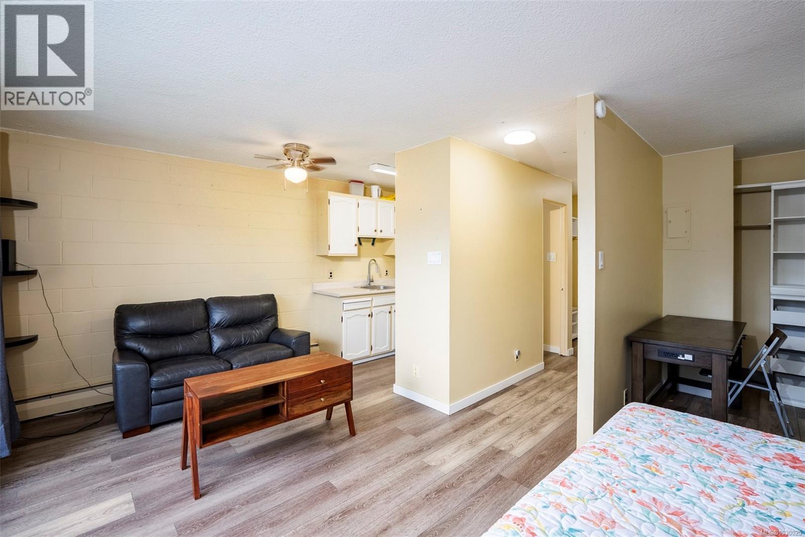 #5205 999 BOWEN RD - 6