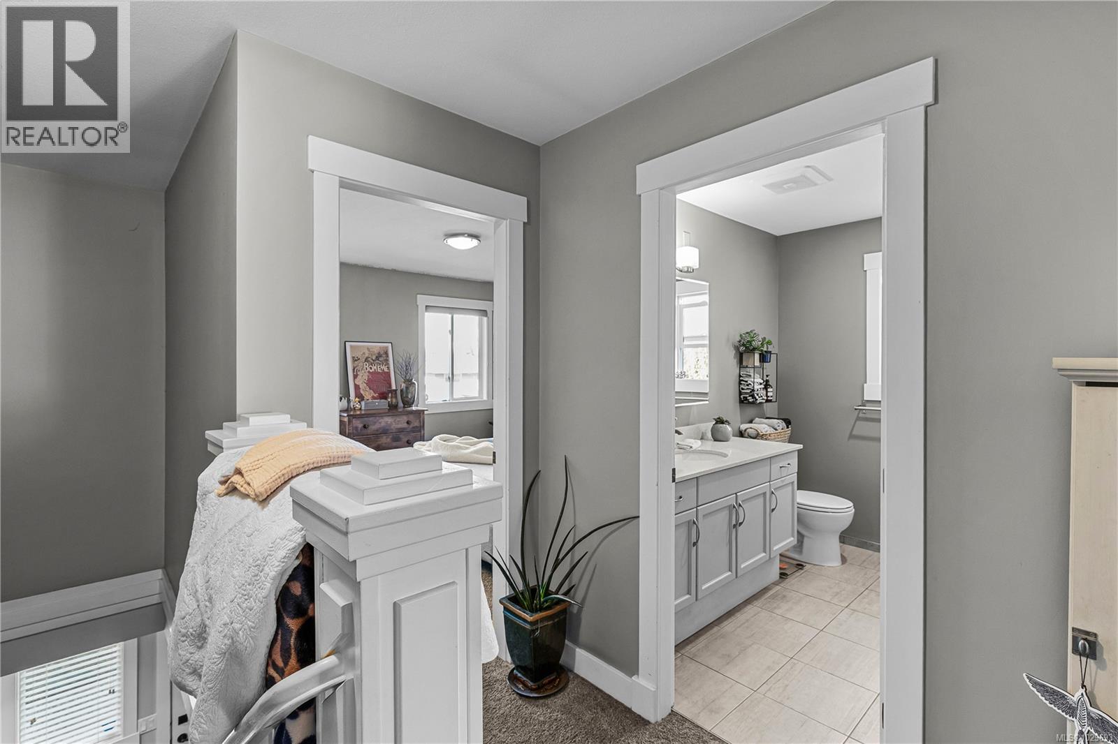 #6 581 DOGWOOD ST - 26