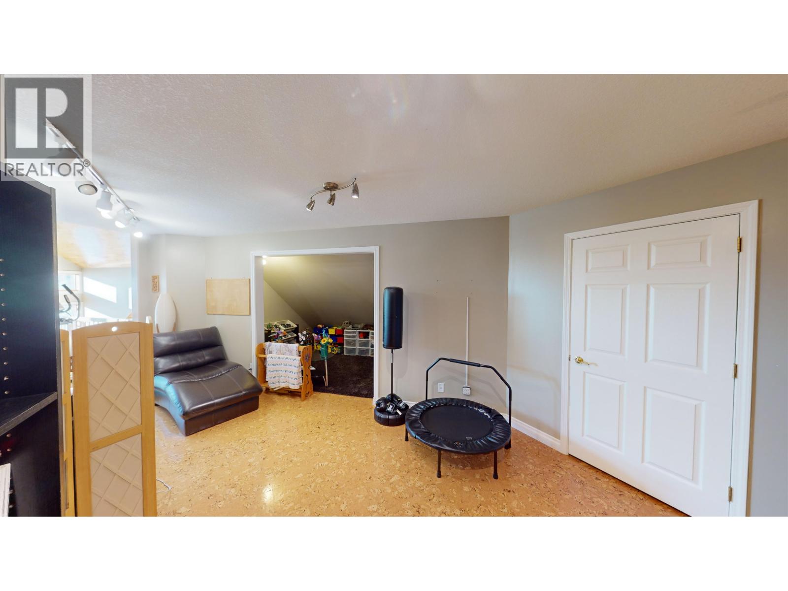 10015 W BIRCH AVENUE - 36