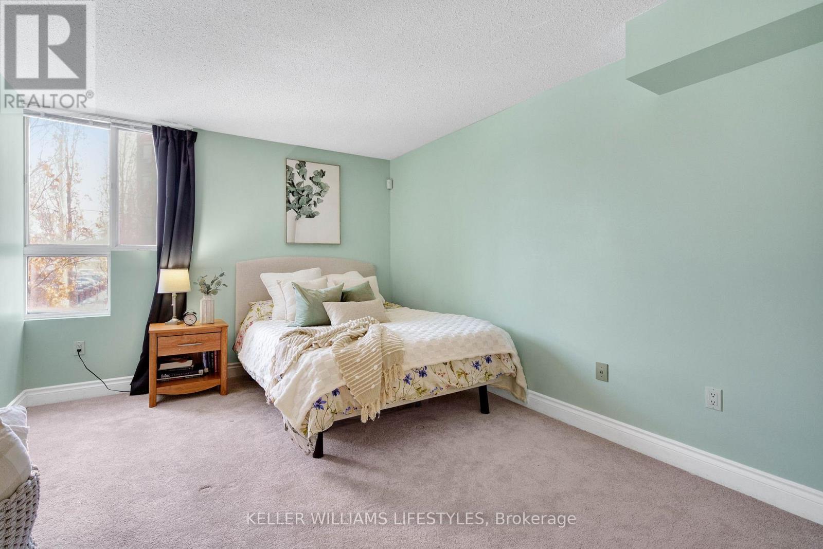 #205 7 PICTON STREET - 19