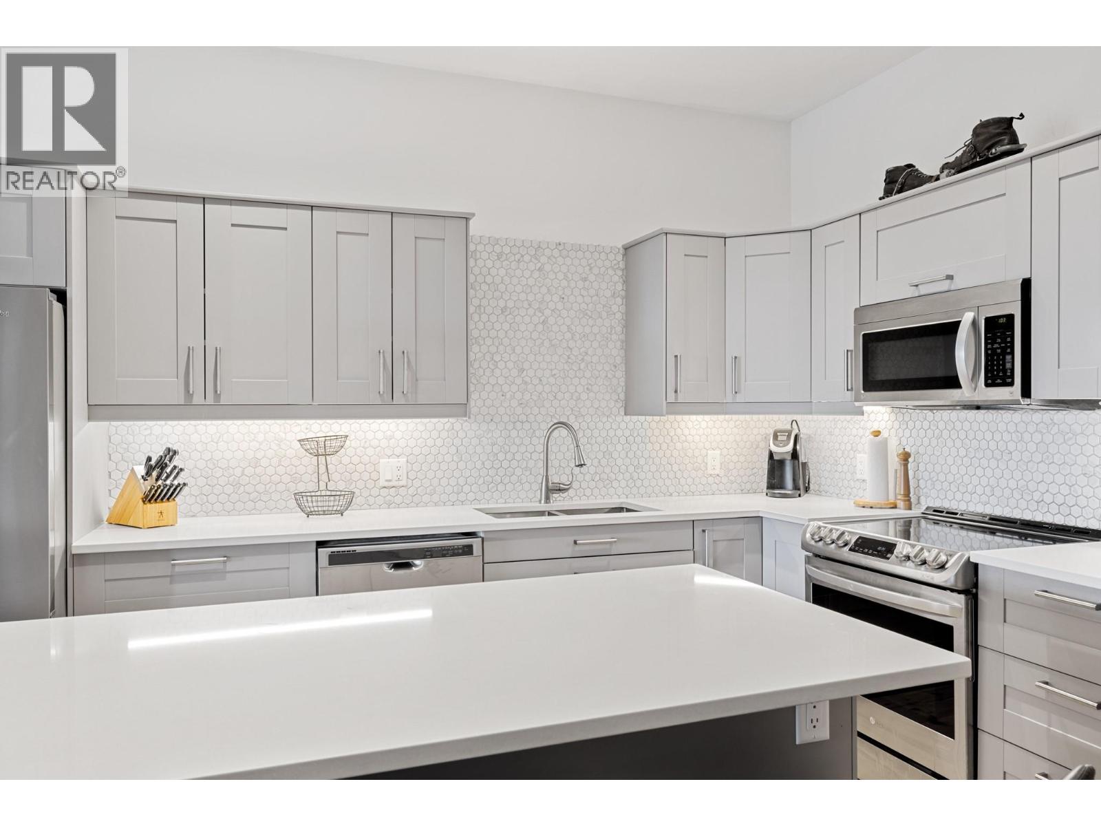 5934 Snow Pines Crescent Unit# B Lot# 89, Big White