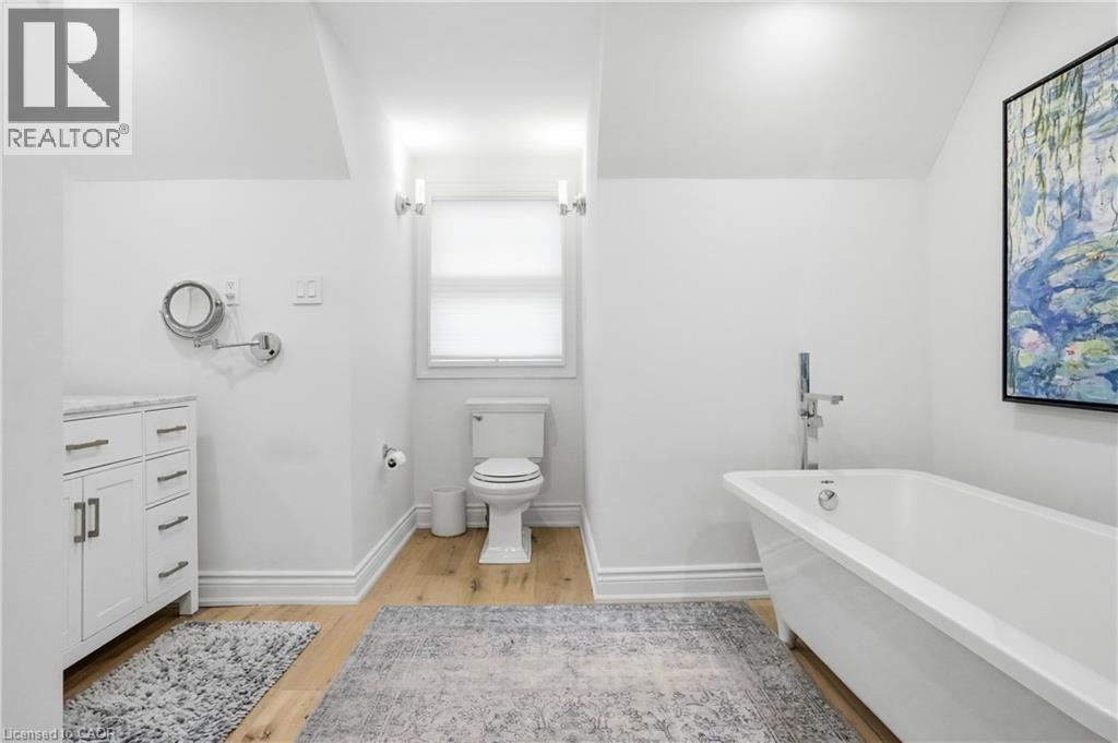132 CHANCERY DRIVE - 33