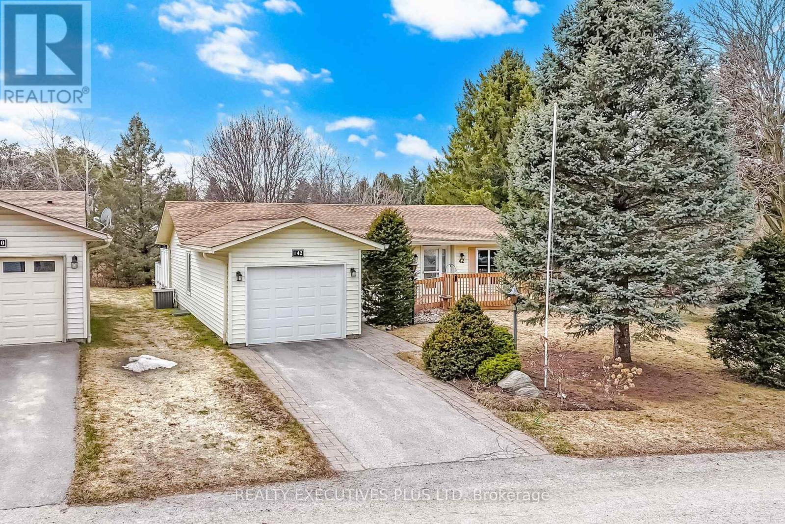 42 TECUMSETH PINES DRIVE,New Tecumseth,,