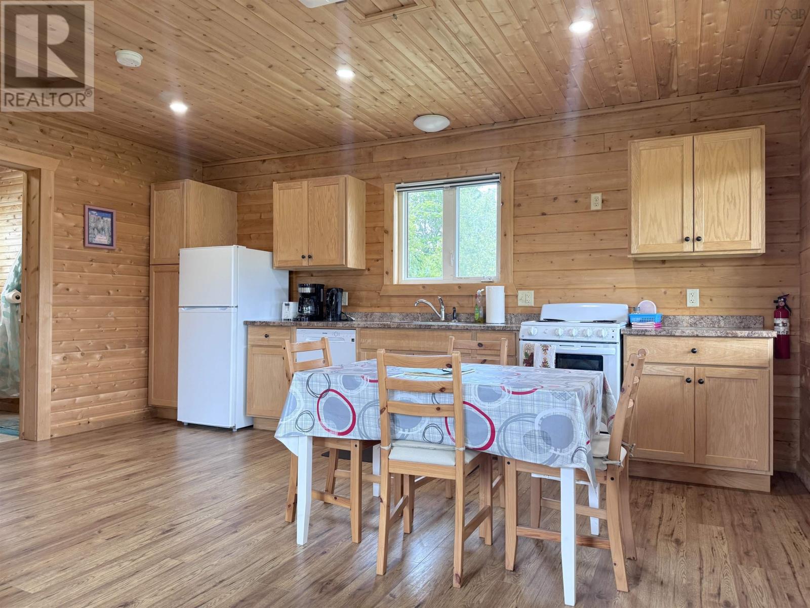 Property 28 of 46 of 1047 West Side Middle River Road