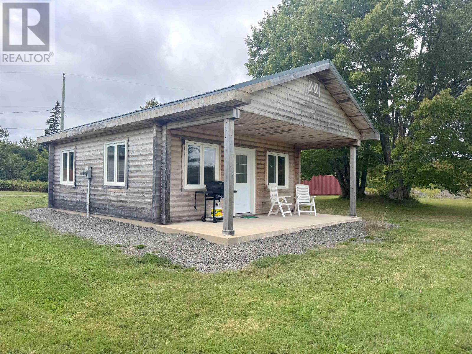 Property 2 of 48 of 1047 West Side Middle River Road