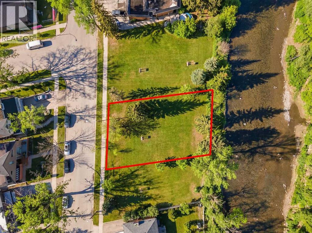 Vacant Land for Sale in  Roxboro Road SW Roxboro Calgary 