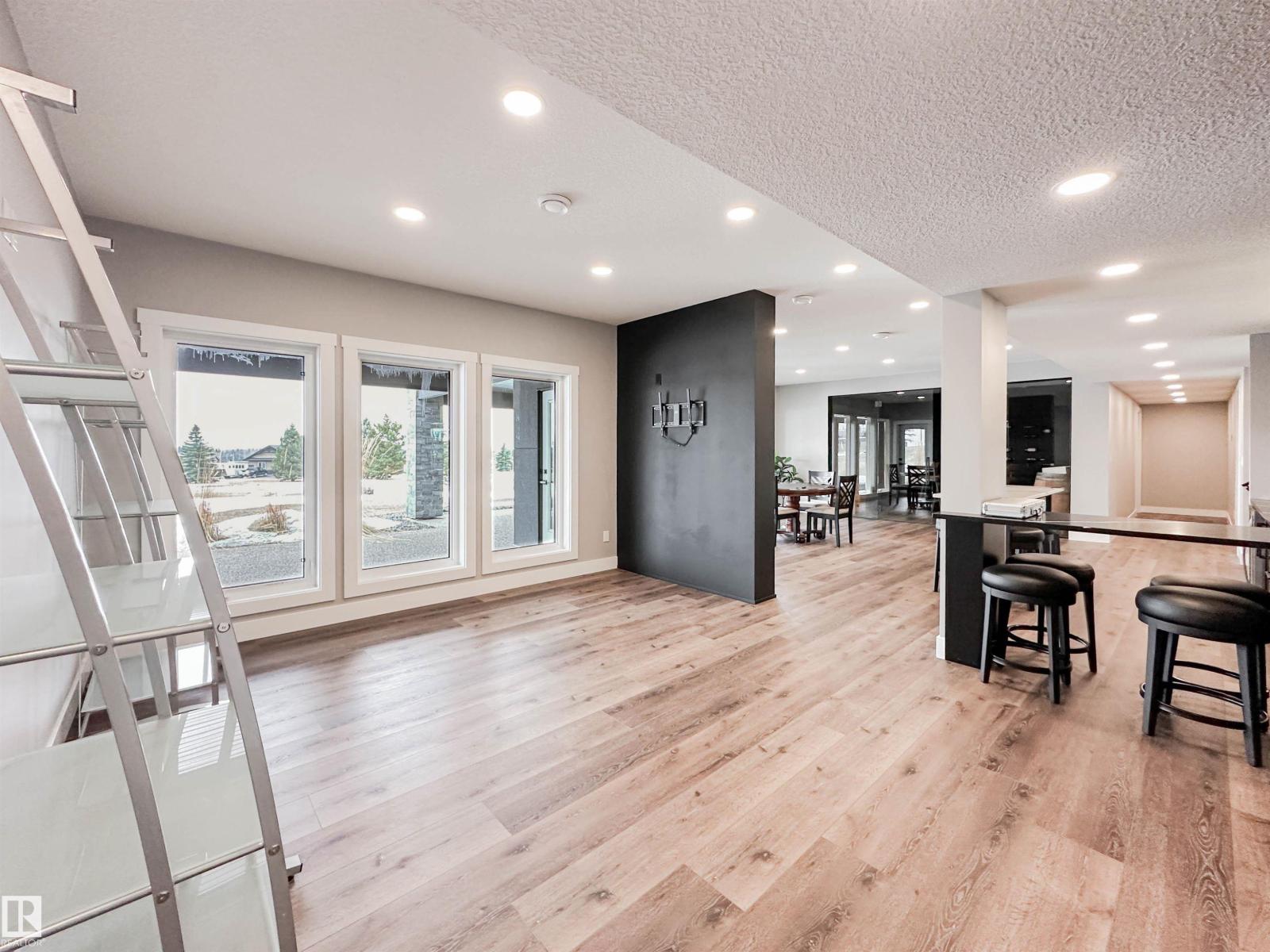 #24 27320 TWP ROAD 534, Rural Parkland County