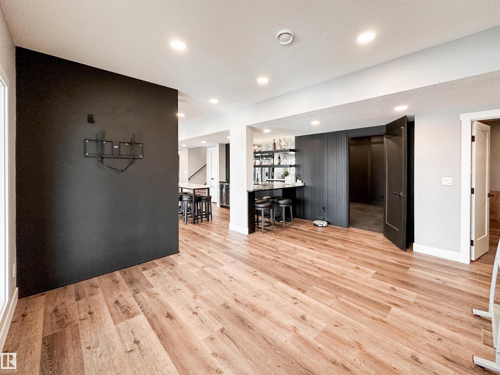 #24 27320 TWP ROAD 534, Rural Parkland County