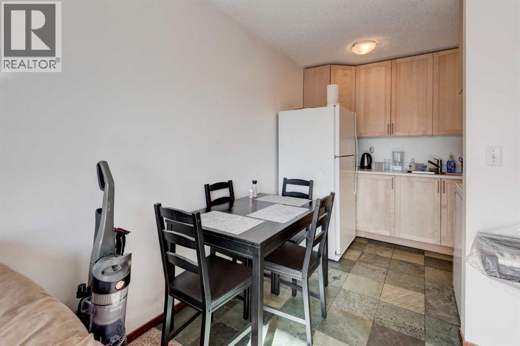 Single Family House for Sale in    Avenue SW Sunalta Calgary 