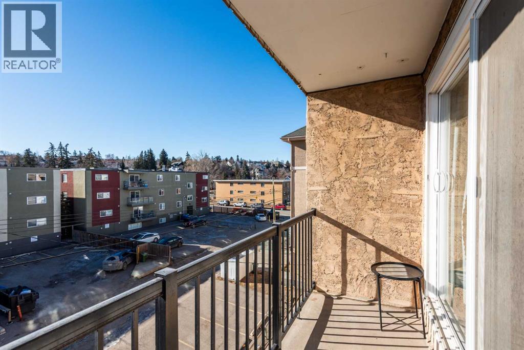 Single Family House for Sale in    Avenue SW Sunalta Calgary 