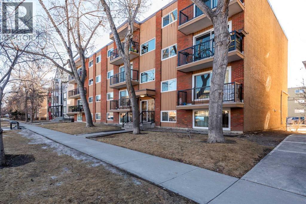 Single Family House for Sale in    Avenue SW Sunalta Calgary 