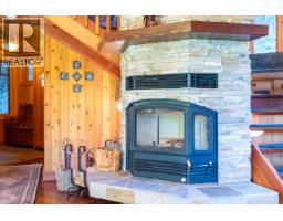 8807 Ainslie Point Road, Pender Island, BC V0N2M3 Photo 35