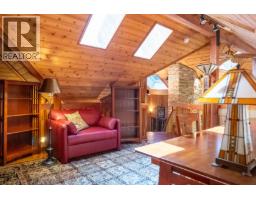 8807 Ainslie Point Road, Pender Island, BC V0N2M3 Photo 31