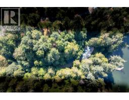 8807 Ainslie Point Road, Pender Island, BC V0N2M3 Photo 26