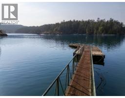 8807 Ainslie Point Road, Pender Island, BC V0N2M3 Photo 8