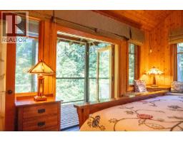 8807 Ainslie Point Road, Pender Island, BC V0N2M3 Photo 38