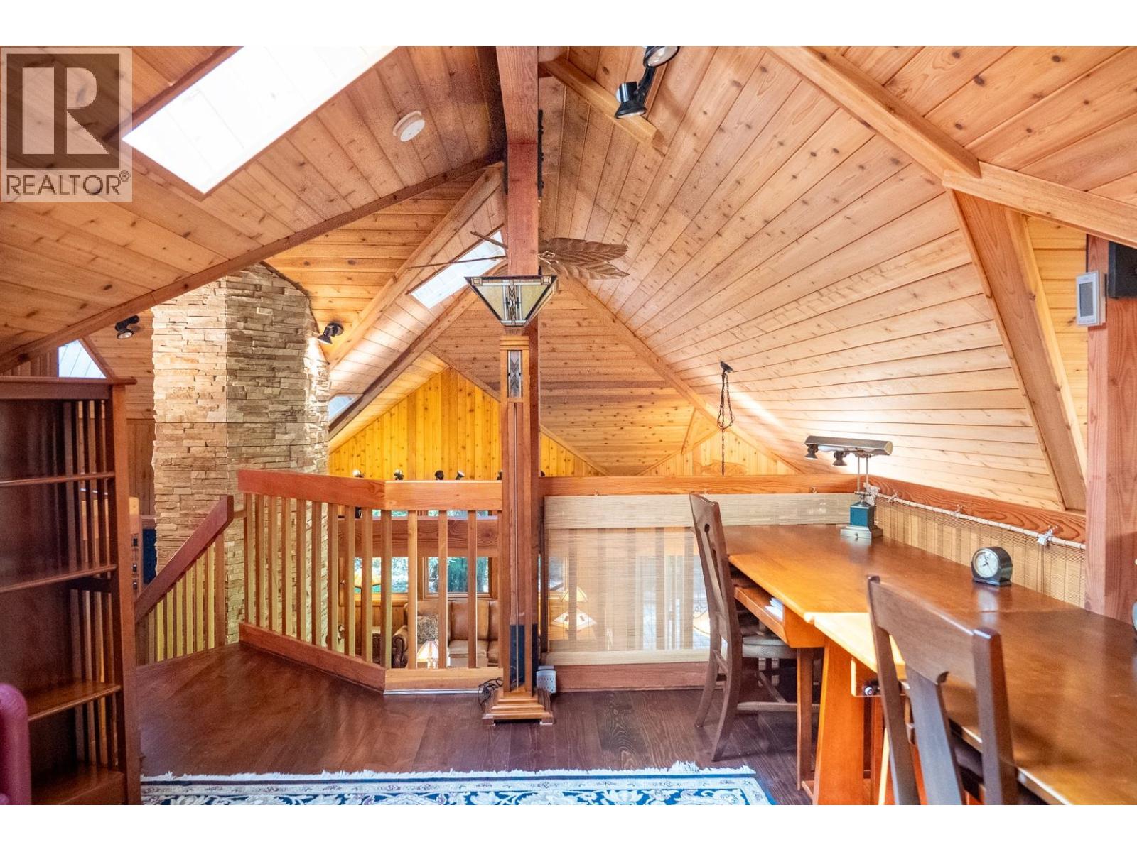 8807 AINSLIE POINT ROAD, Pender Island