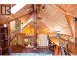 8807 Ainslie Point Road, Pender Island, BC V0N2M3 Photo 12