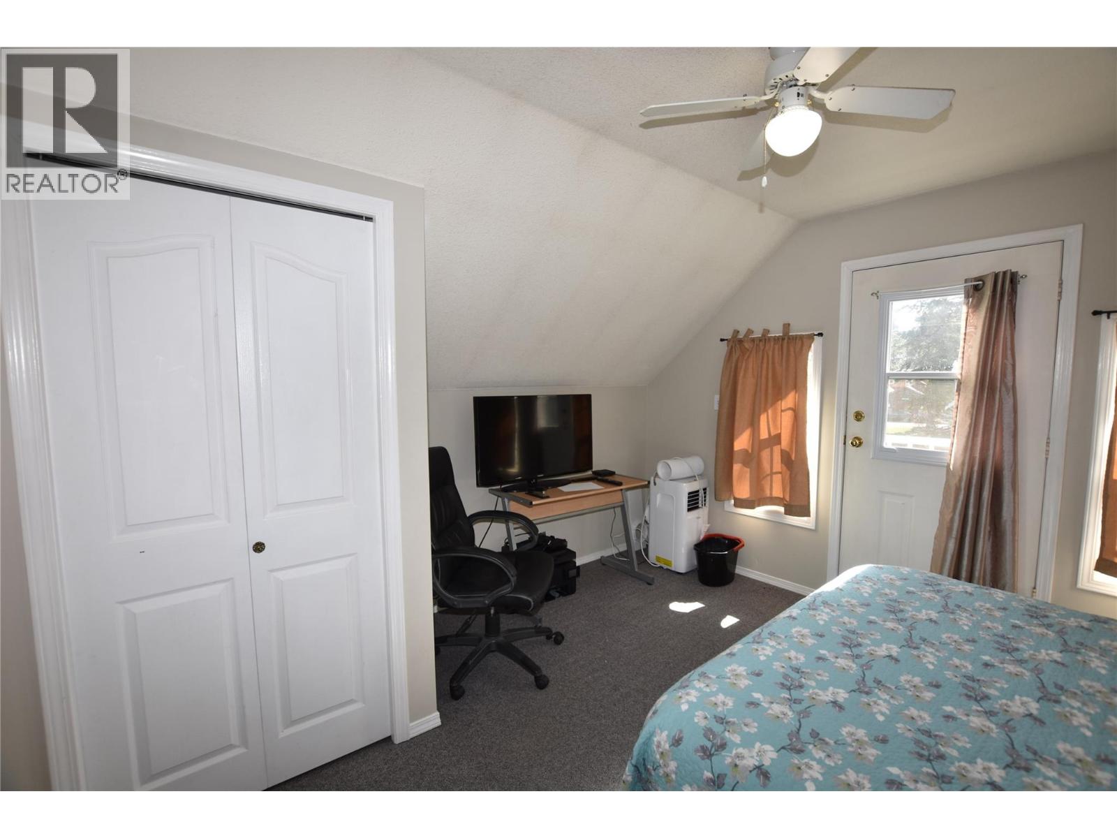 441 Hummingbird Avenue, Vernon