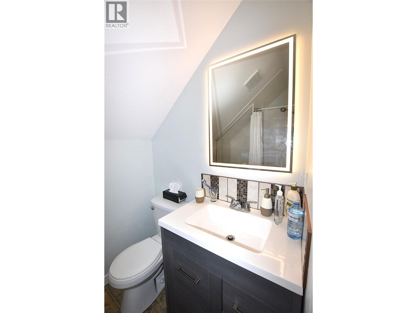 441 Hummingbird Avenue, Vernon