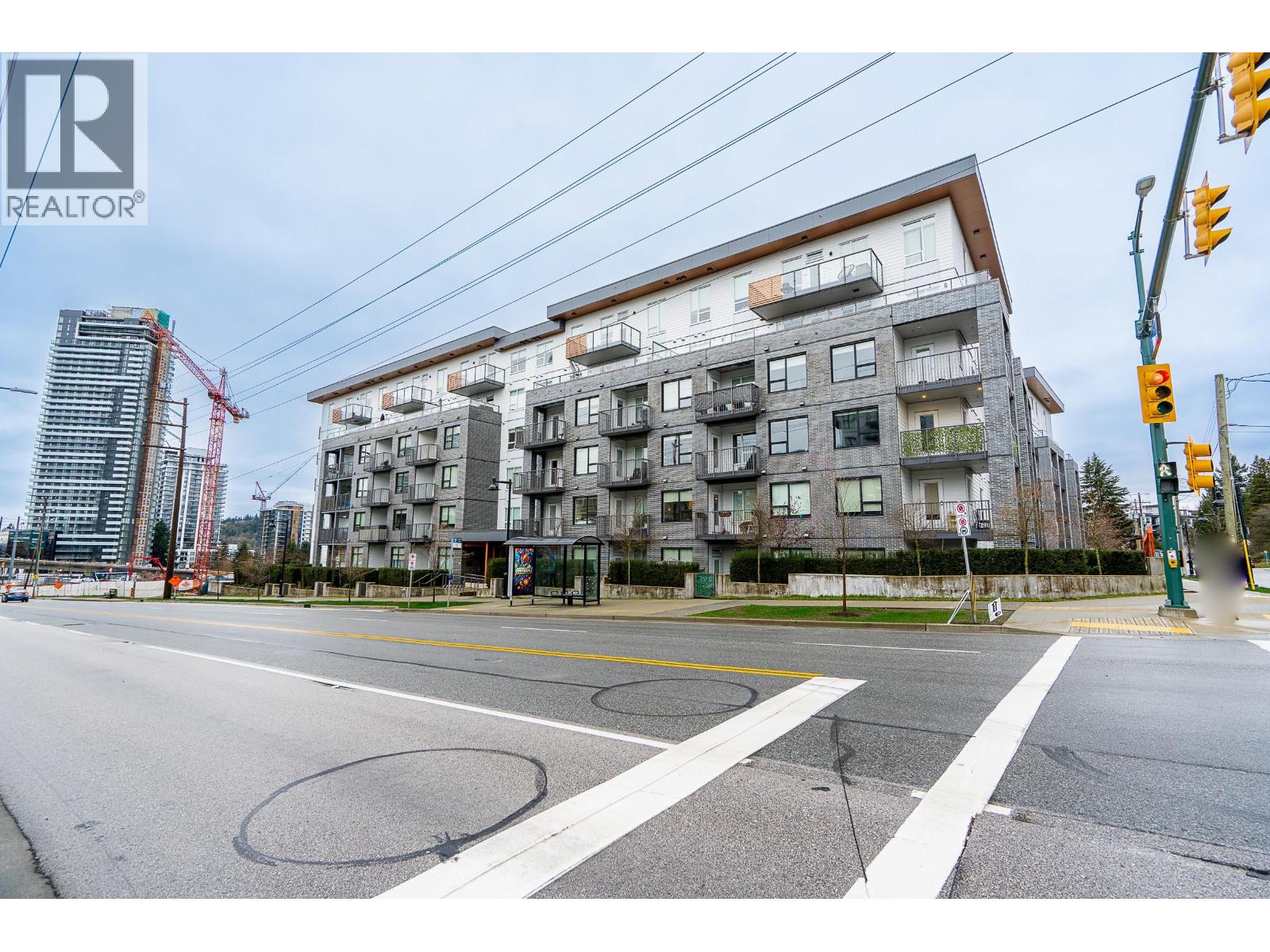 304 645 COMO LAKE AVENUE, Coquitlam