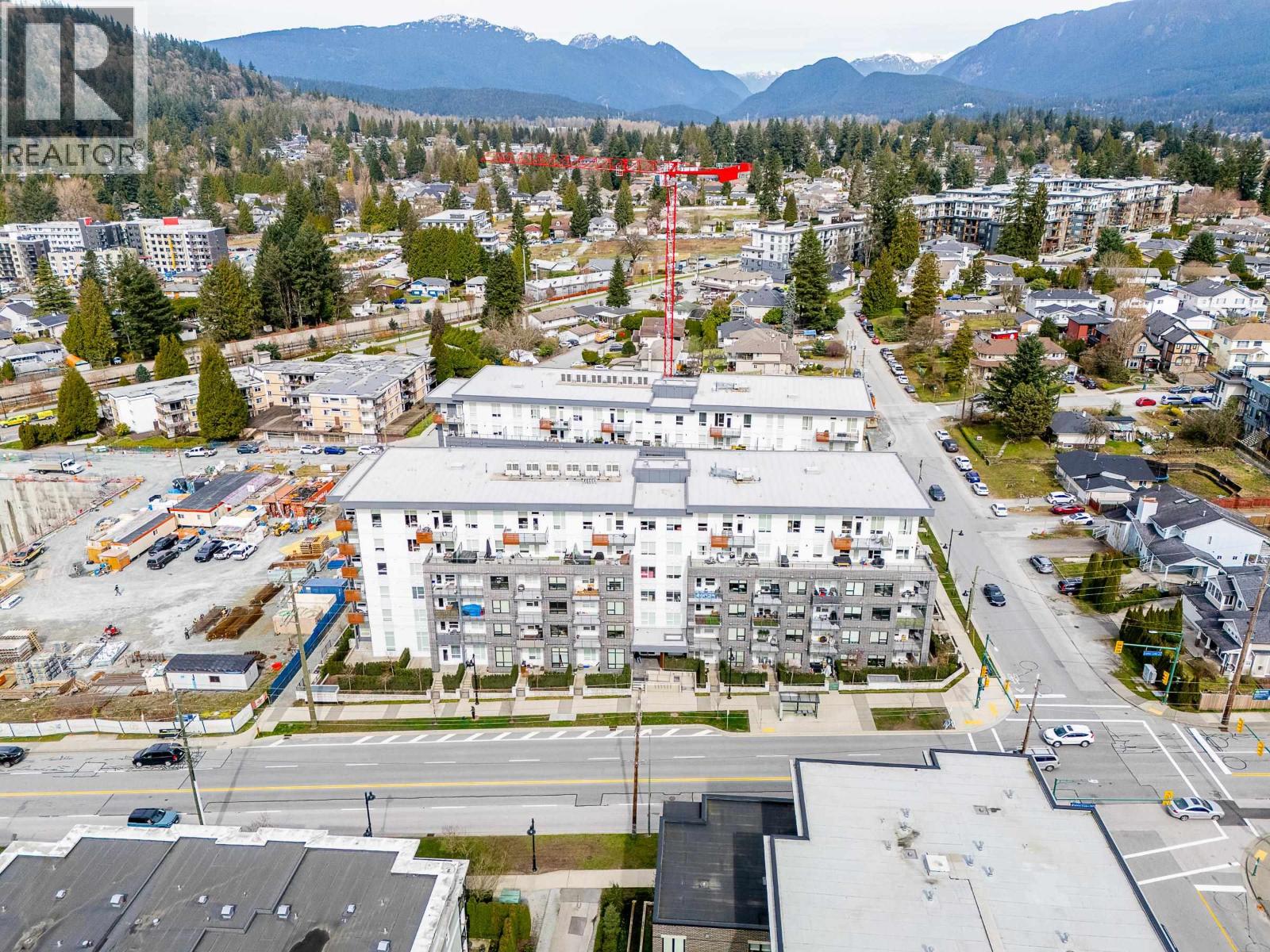 304 645 COMO LAKE AVENUE, Coquitlam