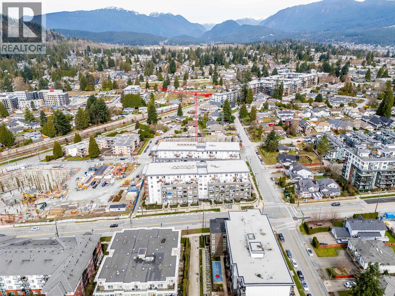 304 645 COMO LAKE AVENUE, Coquitlam
