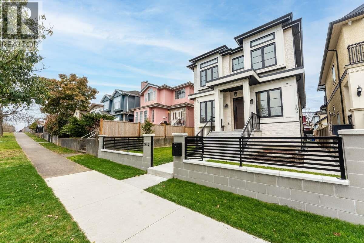 2719 46TH Avenue - photo 2