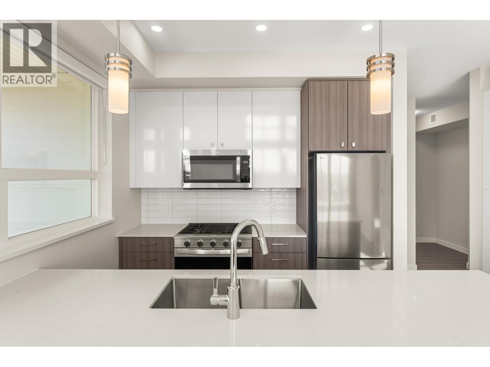 #411-23200 GILLEY Road, Richmond