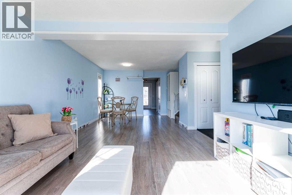 Single Family House for Sale in  Erin Road SE Erin Woods Calgary 