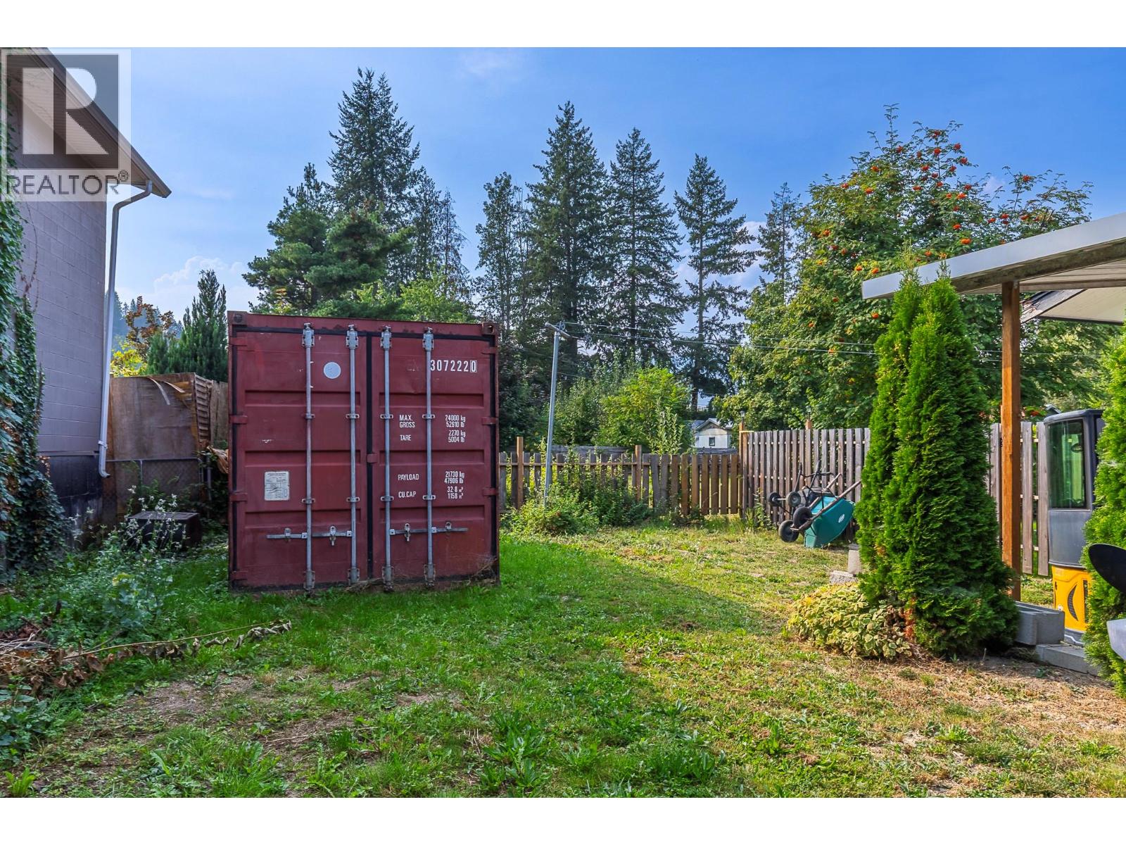 1230 Shuswap Avenue, Sicamous