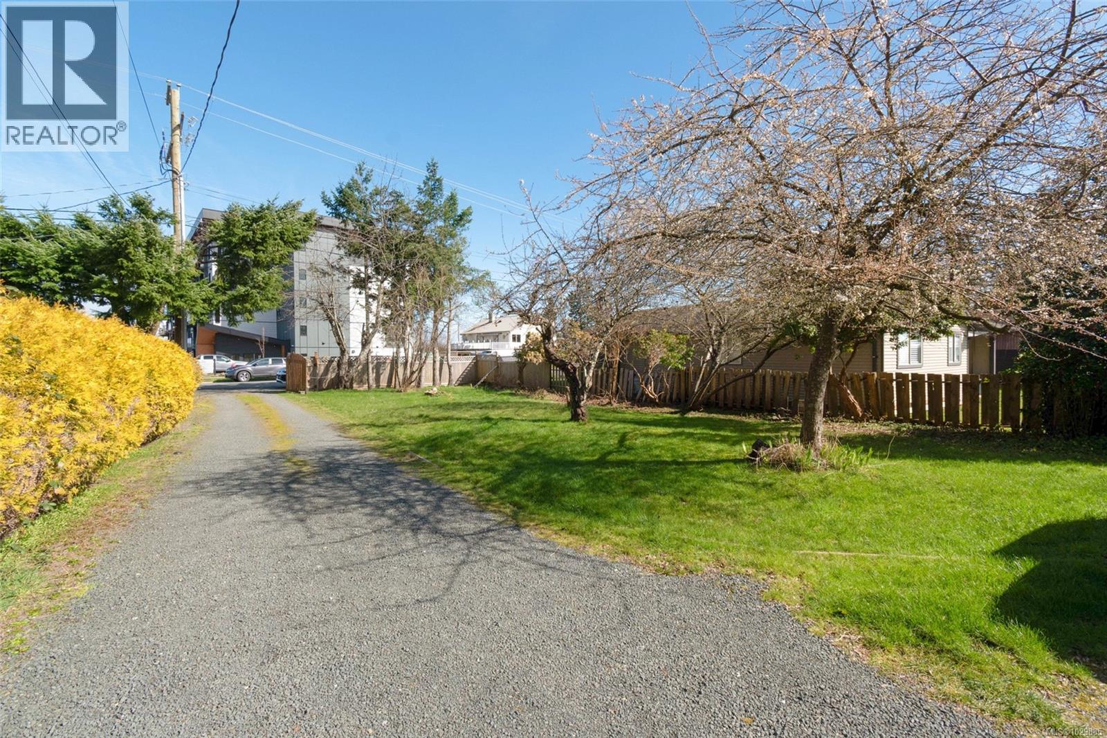 2218 Dalton Rd - 3