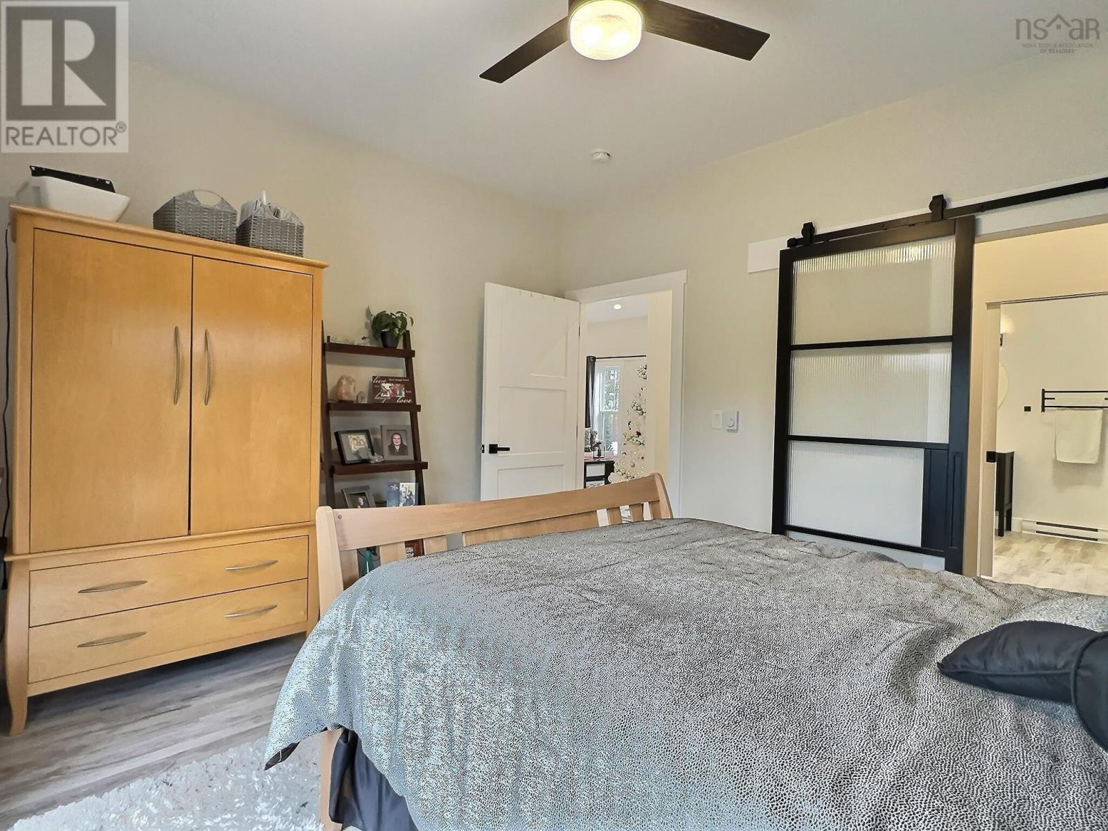 Property 6 of 21 of 94 Tyler Avenue