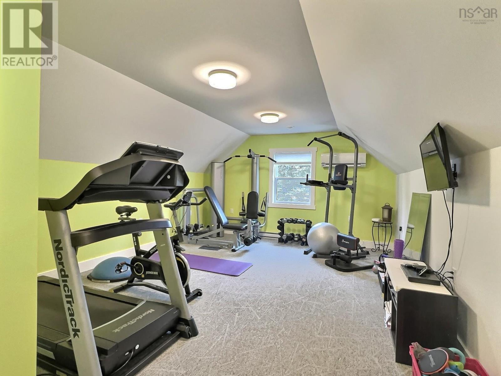 Property 15 of 21 of 94 Tyler Avenue